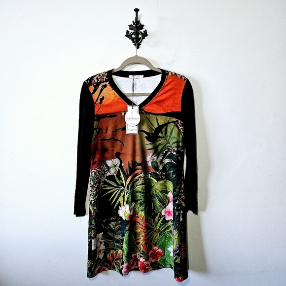 Malo Dresses & Skirts - NWT Maloka Magic Safari Dress Size 2 US S Jungle Animal Print V Neck